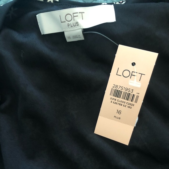 NWT LOFT Plus Long Sleeve Wrap Dress - Picture 2 of 6